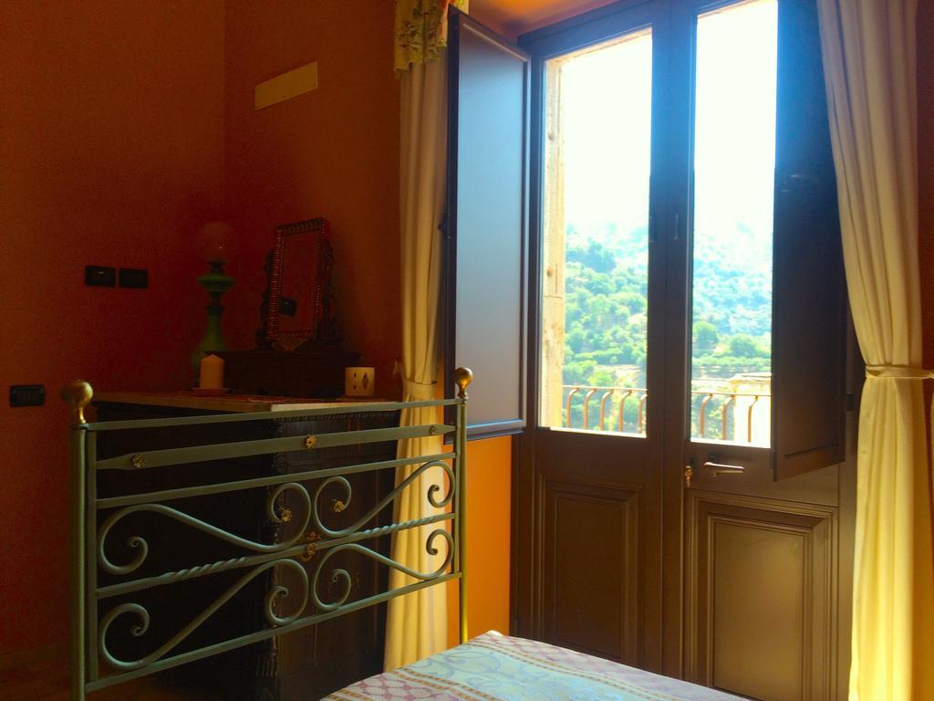 Apartament Palazzo Cutrufelli Graniti Pokój zdjęcie
